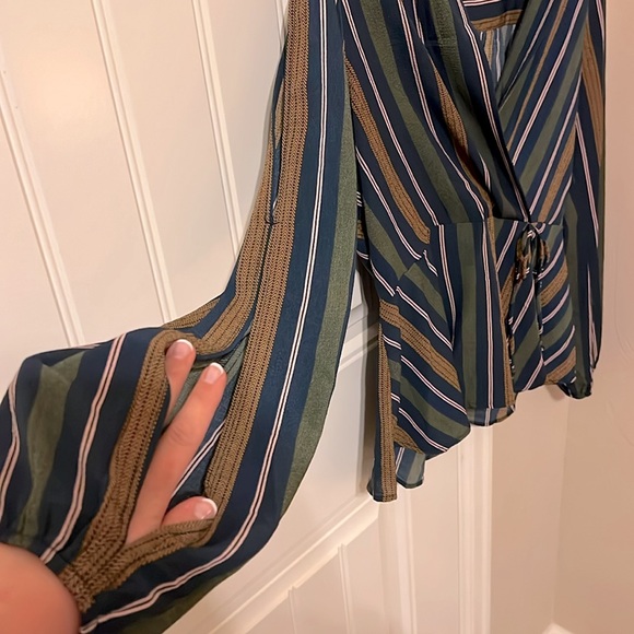 Monteau party shirt - Picture 3 of 3